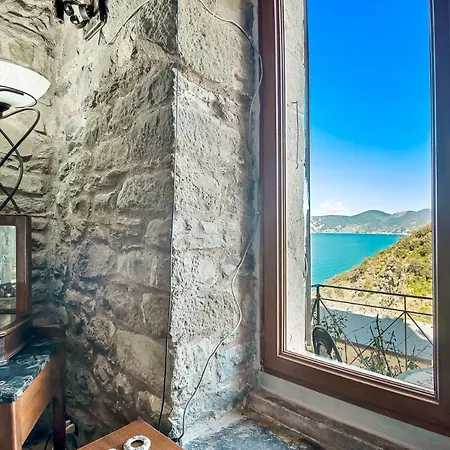 Pietra Azzurra Corniglia