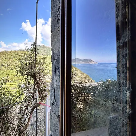 Pietra Azzurra, Newly Renovated Appartement Corniglia