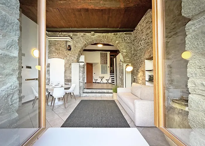 Pietra Azzurra, Newly Renovated Apartmán *