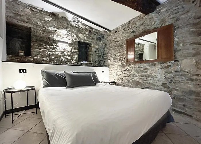 Pietra Azzurra, Newly Renovated * Corniglia