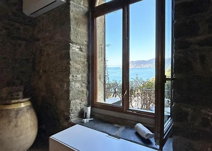 Pietra Azzurra, Newly Renovated Apartmán *