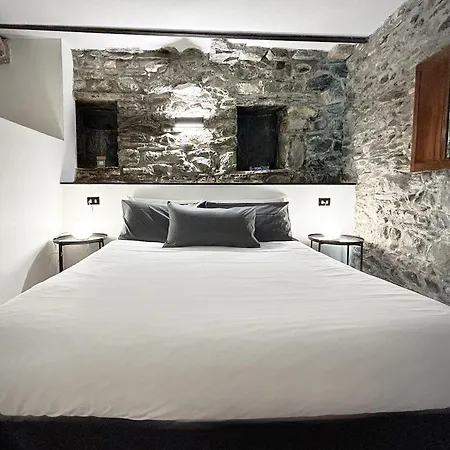 Pietra Azzurra, Newly Renovated Apartmán