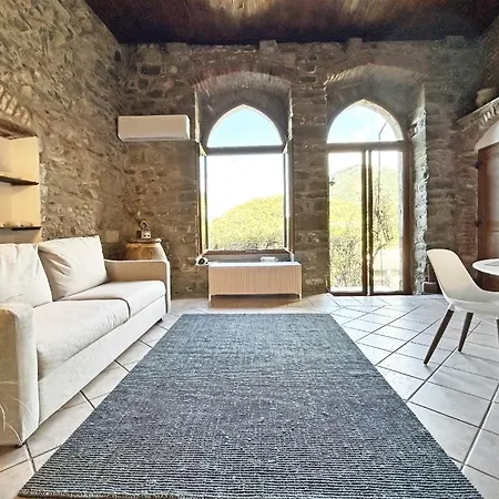 Pietra Azzurra, Newly Renovated Apartmán