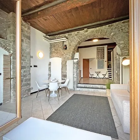 Pietra Azzurra, Newly Renovated Corniglia