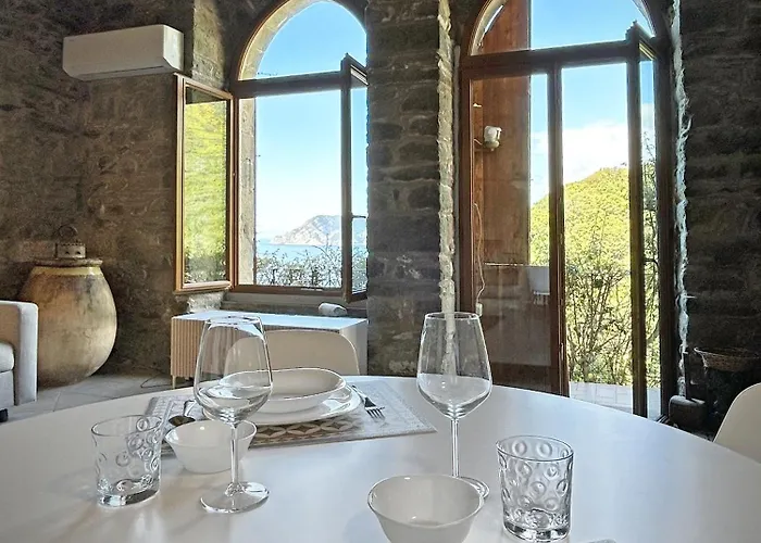 Appartement Pietra Azzurra, Newly Renovated Corniglia