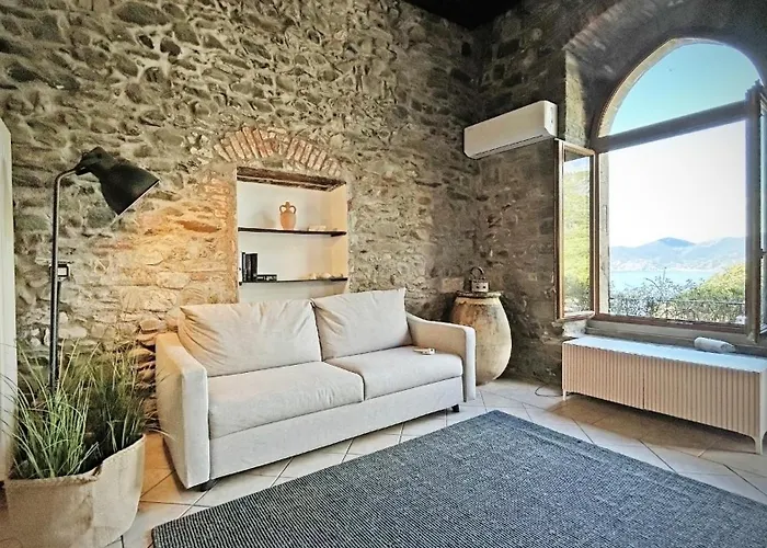 Pietra Azzurra, Newly Renovated *