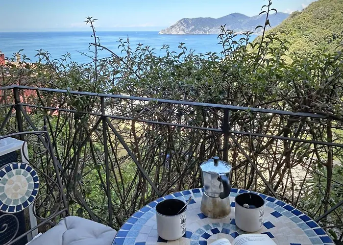 Pietra Azzurra, Newly Renovated Appartement Corniglia