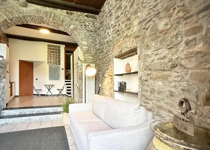 Pietra Azzurra, Newly Renovated *
